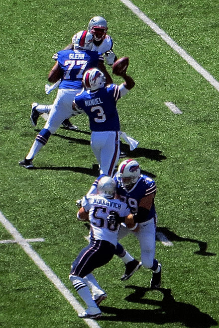 Manuel passing against the Patriots in 2013