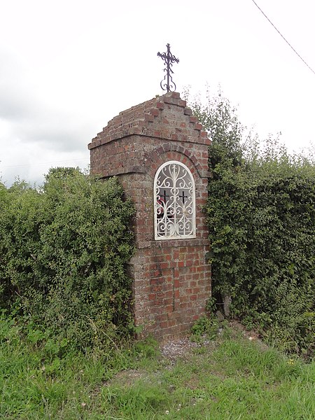 File:Eppe-Sauvage (Nord, Fr) chapelle D 133, Rue du Grand Rieu.jpg