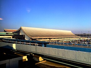 Exterior of Terminal 1, Taoyuan Airport 20141230.jpg