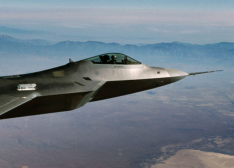 File:F-22 Raptor, gun door testing - 021105-O-9999G-084.jpg