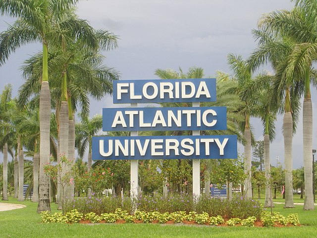The NW 20th Street entrance sign, Boca Raton campus