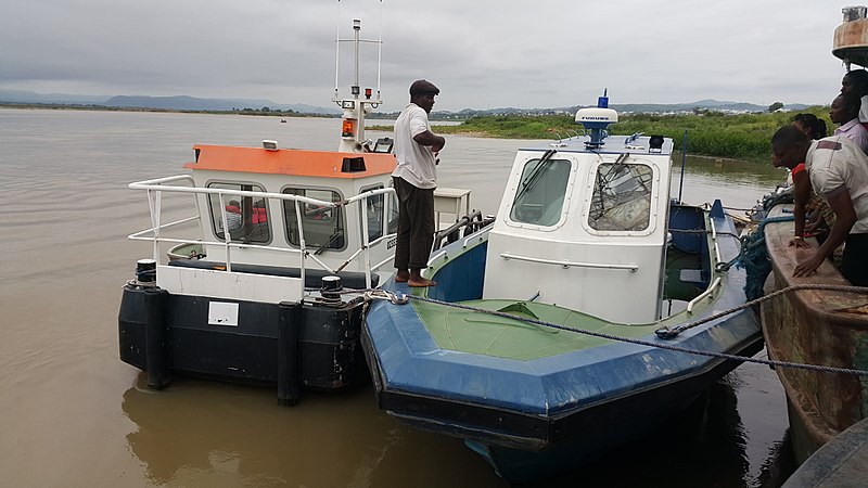 File:Ferry us across the Niger River-Boatman.jpg