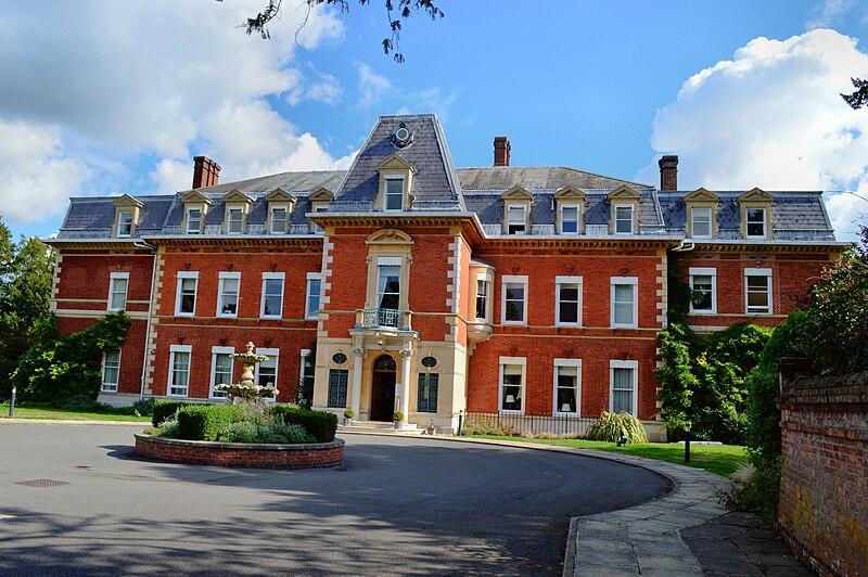 File:Fetcham Park, the house.jpg