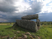 English: Passage grave in Luttra, Västergötland, Sweden. Svenska: Gånggriften i Luttra.