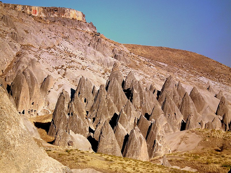 File:GUZELYURT CAPPADOCIA TURKEY OCT 2011 (6283430033).jpg