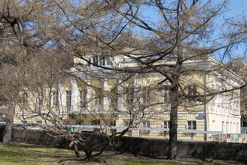 File:Glebova Estate Kolymazhnyy lane 4 str 1 2016-04-12 2386.jpg