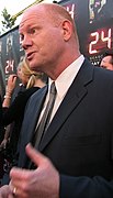 Glenn Morshower jwe kòm Marshall Winthrop