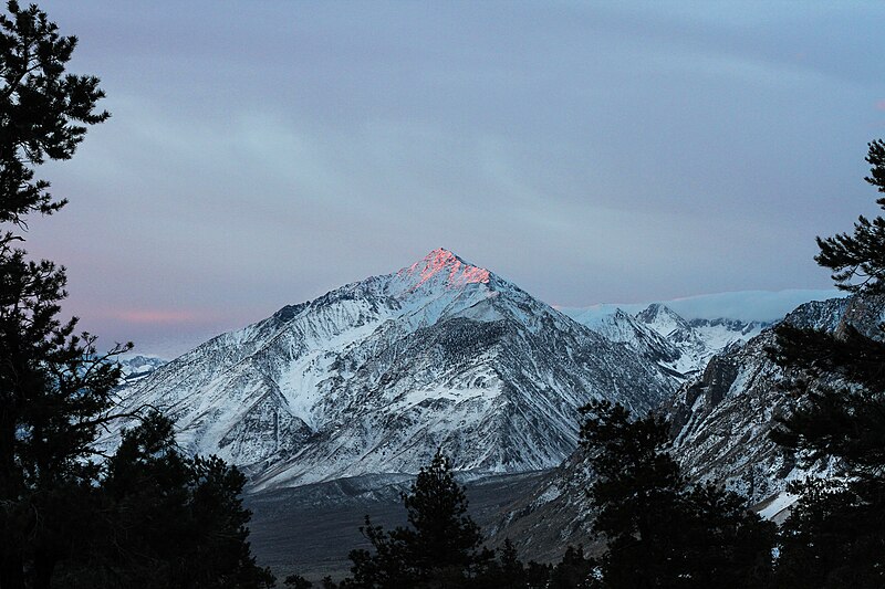 File:Good Morning from Mount Whitney (Unsplash).jpg