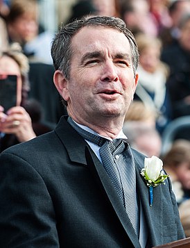 Guvernatorul Ralph Northam dă discurs de inaugurare (39348612584) (decupat).jpg