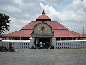 GrandMosqueYogya.JPG