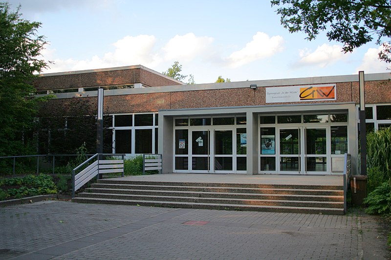 File:Gymnasium-wueste.jpg