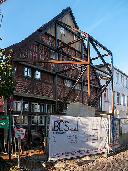 File:Half-timbered facade, Rendsburg (P1100110).jpg