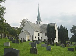 Halsa-kirke-Halsa.JPG