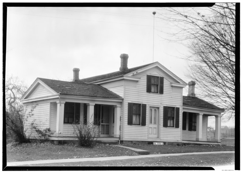 File:Historic American Buildings Survey, William J. Bulger, Photographer, 1936 EXTERIOR (FRONT ELEVATION). - Stevens House, Townville, Crawford County, PA HABS PA,20-TOWNV,1-1.tif