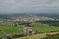 Huddersfield toimii Kirkleesin hallinnollisena keskuksena.