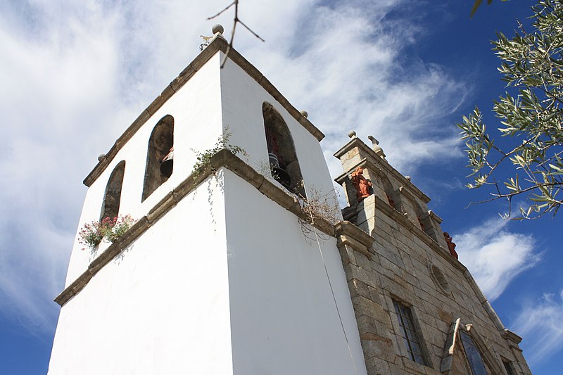 File:Igreja de Santo Antão - Vilarinho de Agrochão, Macedo de Cavaleiros - 27.jpg