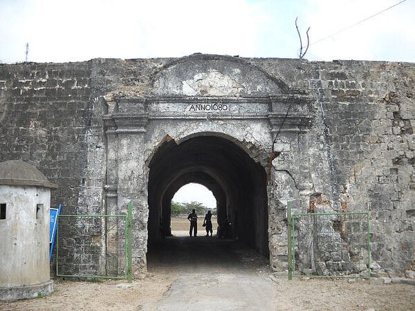 Entrance of Jaffna Fort, which the Portuguese built, and which the Dutch renovated in 1680.