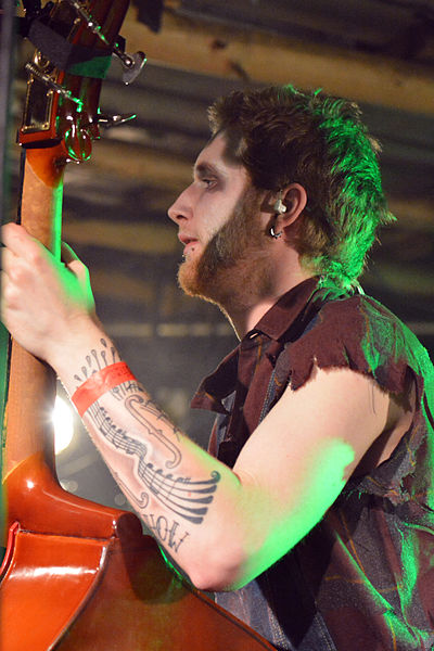 File:Johnny Flesh & the Redneck Zombies – Wilwarin Festival 2014 09.jpg