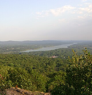 <span class="mw-page-title-main">Lake DeForest</span> Reservoir in New York, United States