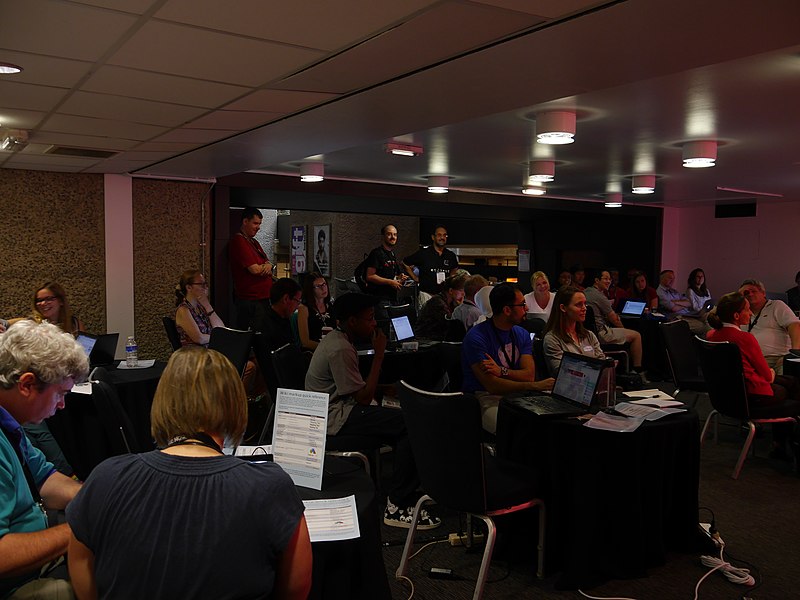 File:Learn to edit Wikipedia session at Wikimania 2014 07.jpg