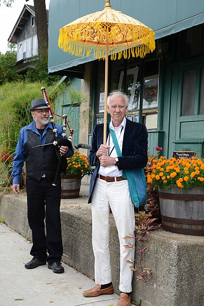 File:Leon Rooke on the steps of the General Store where he first started the Festival - 2013 (DanH-1772).jpg