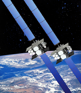 Illustration of the WGS satellites in its two configurations, known as Block I (left) and Block II (right) MC-2941 Wideband Global SATCOM Satellite.png
