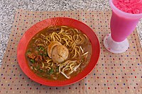 Mee rebus and Bandung drink