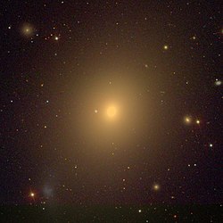 Messier49 - SDSS DR14 (panorama).jpg