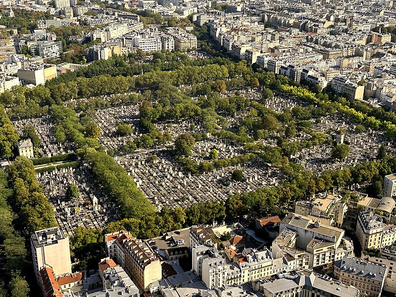 File:Montparnasse Cemetery viewed from Tour Montparnasse.jpg