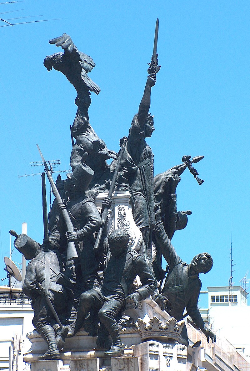 https://upload.wikimedia.org/wikipedia/commons/thumb/7/72/Monumento_aos_Her%C3%B3is_da_guerra_Peninsular_%28Lisboa%291886.JPG/800px-Monumento_aos_Her%C3%B3is_da_guerra_Peninsular_%28Lisboa%291886.JPG