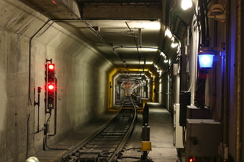 File:Muni Castro Tunnel.jpg