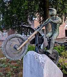 Statue of Stefan Everts in Maaseik Neeroeteren - Stefan Everts - ereburger stad Maaseik 17-06-2021 20-34-17.jpg