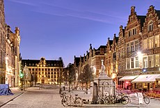 Old market Leuven - panoramio.jpg