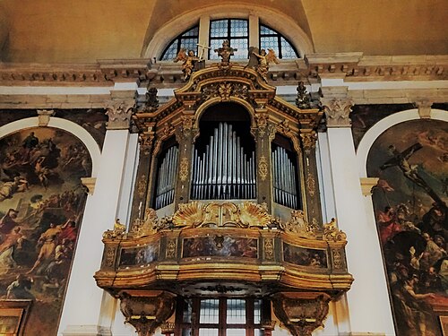 Organo della chiesa di San Moisè a Venezia