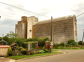 Péronville-FR-28-silo céréalier-01.jpg