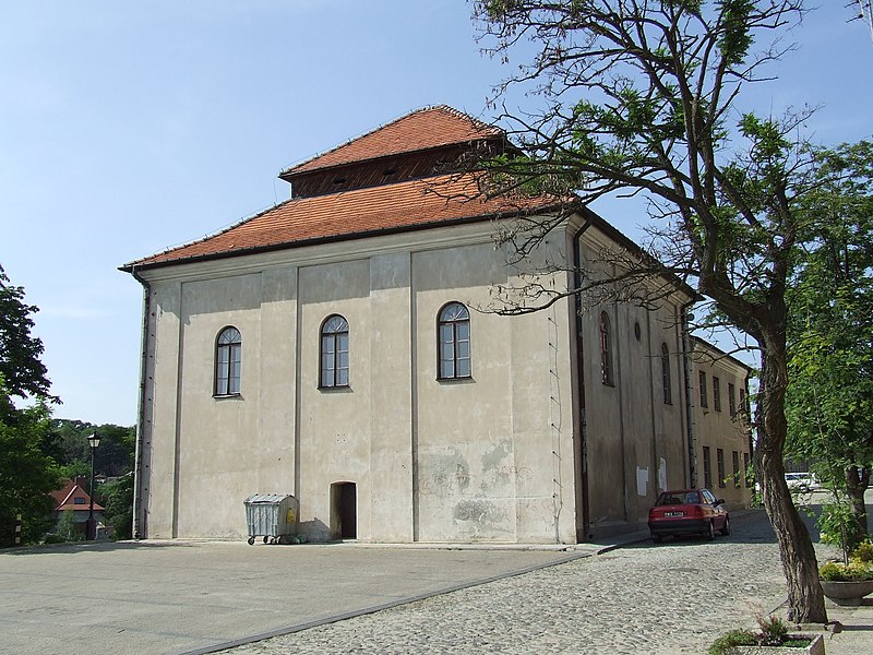 File:PL Sandomierz Synagoga.JPG