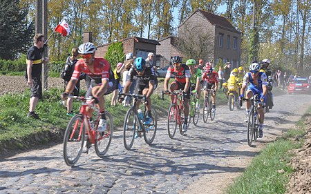 Paris-Roubaix 2017 S7 26km.jpg