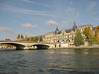 Paříž Louvre Seine 104.JPG