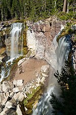 Thumbnail for File:Paulina Falls in Newberry National Volcanic Monument - DPLA - 6dbbb9d1ec3a33e239e25713fc31a36c.jpg