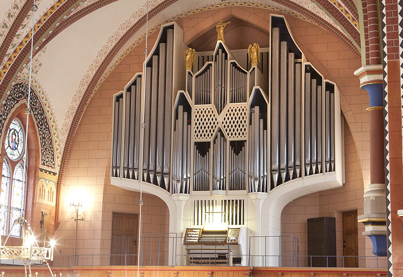 File:Peine St Jakobi Kirche Orgel Prospekt..jpg