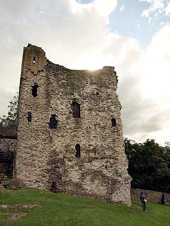 Castle keep. Замок Певерил Дербишир. Ноттингемский замок. Певерил-Пойнт Англия. Stone Towers.