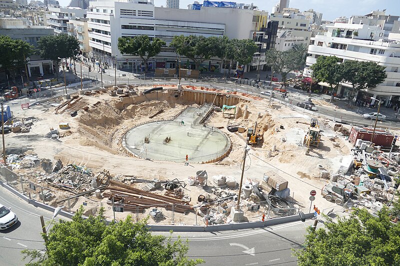 File:PikiWiki Israel 51771 dizengoff square - period of excavations.jpg