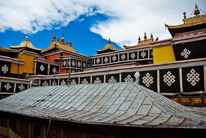 File:Potala roof.jpg