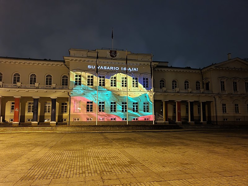 File:Presidential Palace, Vilnius during 16th of February, 2023.jpg