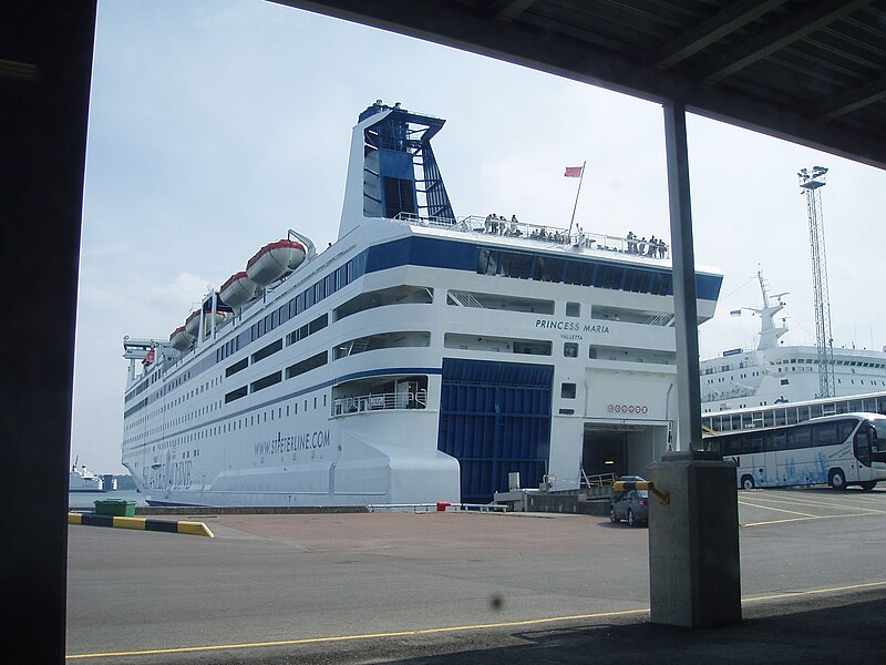 File:Princess Maria in Tallinn 4 August 2010.JPG