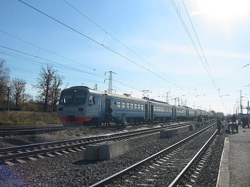 File:RZD ED4M-0125 2005-10 Balakirevo 1128867759.jpg