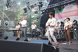 Roberto Bianco & Die Abbrunzati Boys auf dem Appletree Garden Festival 2019