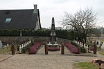 Tumbas de los últimos franceses caídos el 9, 10 y 11 de noviembre de 1918..JPG