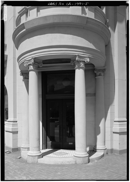 File:SOUTHEAST CORNER, DETAIL OF PORTICO - Bank of San Mateo County, 2000-2002 Broadway, Redwood City, San Mateo County, CA HABS CAL,41-REDWO,1-5.tif
