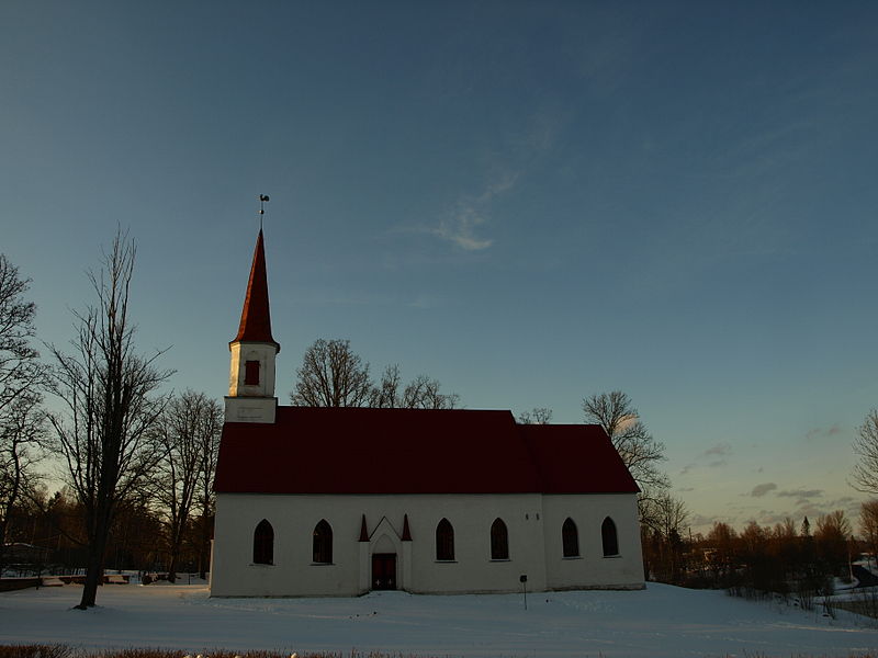 File:Saarde kirik. Pärnumaa.JPG